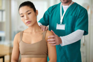 woman in Waxahachie Texas dealing with chronic pain